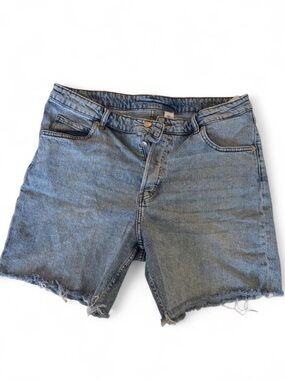 H&M 90s Cut Off High Waist Shorts